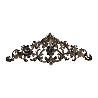 Floral Scroll Old World Wall Crown